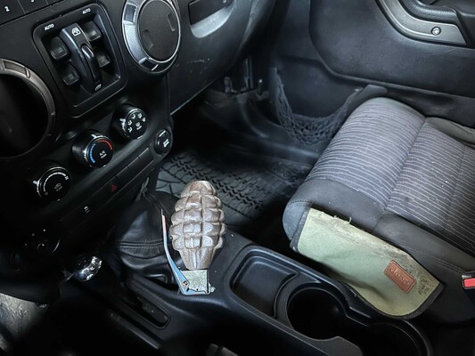Jeep Wrangler Unlimited Sport 3.8 V6 199pk 2011