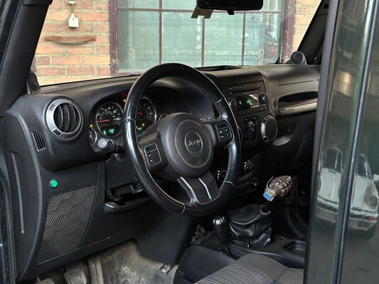 Jeep Wrangler Unlimited Sport 3.8 V6 199pk 2011