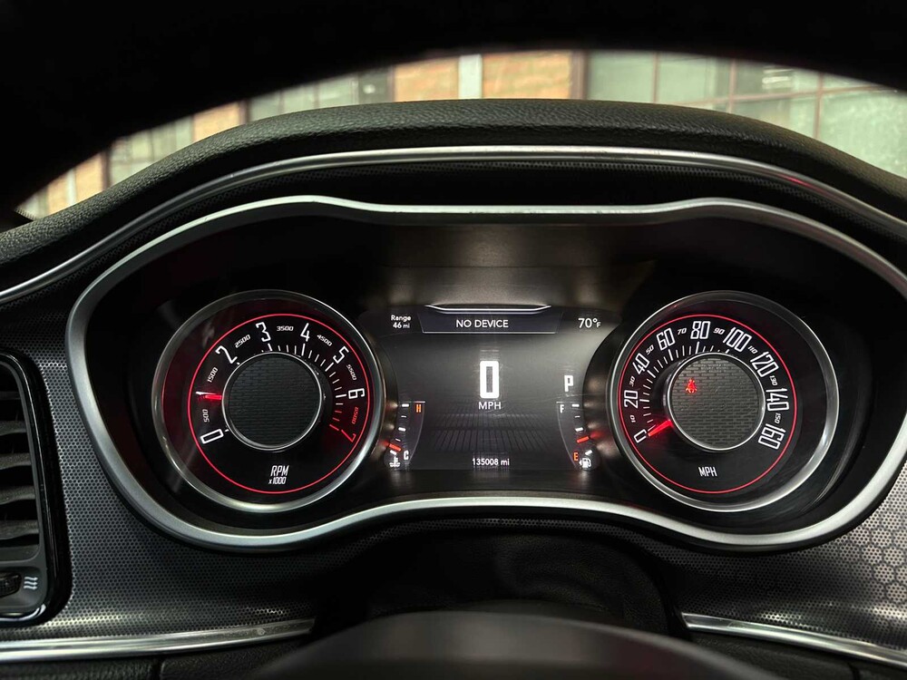 Dodge Challenger SXT PLUS 3.6 V6 305pk 2015