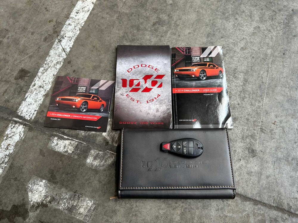 Dodge Challenger SXT 100TH ANNIVERSARY 3.6 V6 309pk 2014