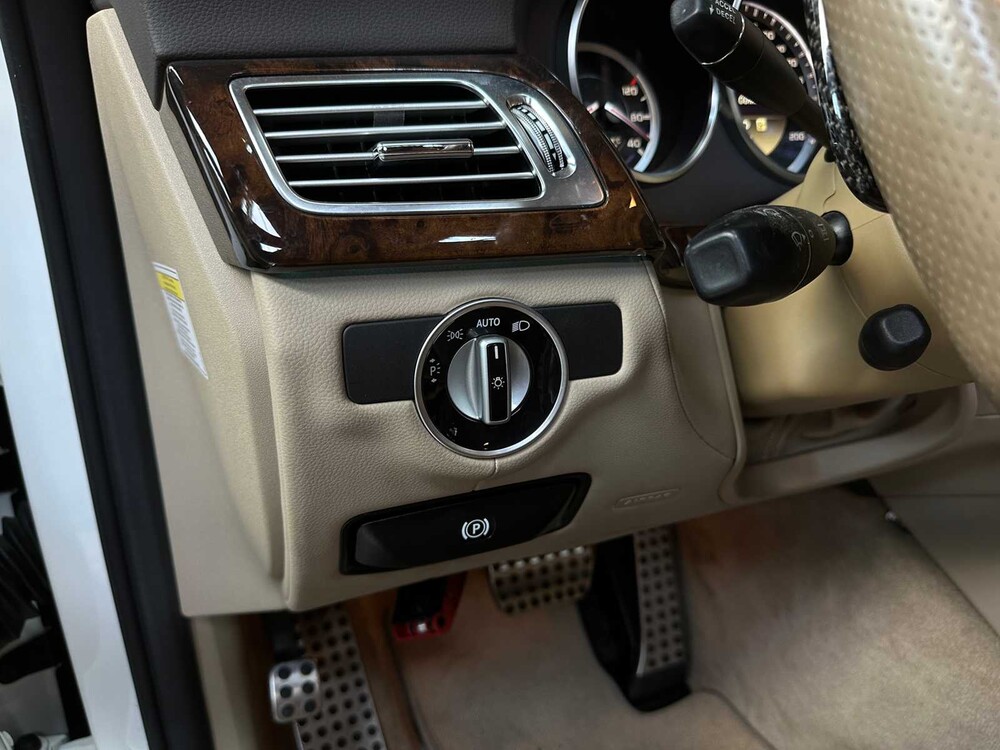 Mercedes-Benz CLS63 AMG 5.5 V8 525pk 2012 CLS-Klasse