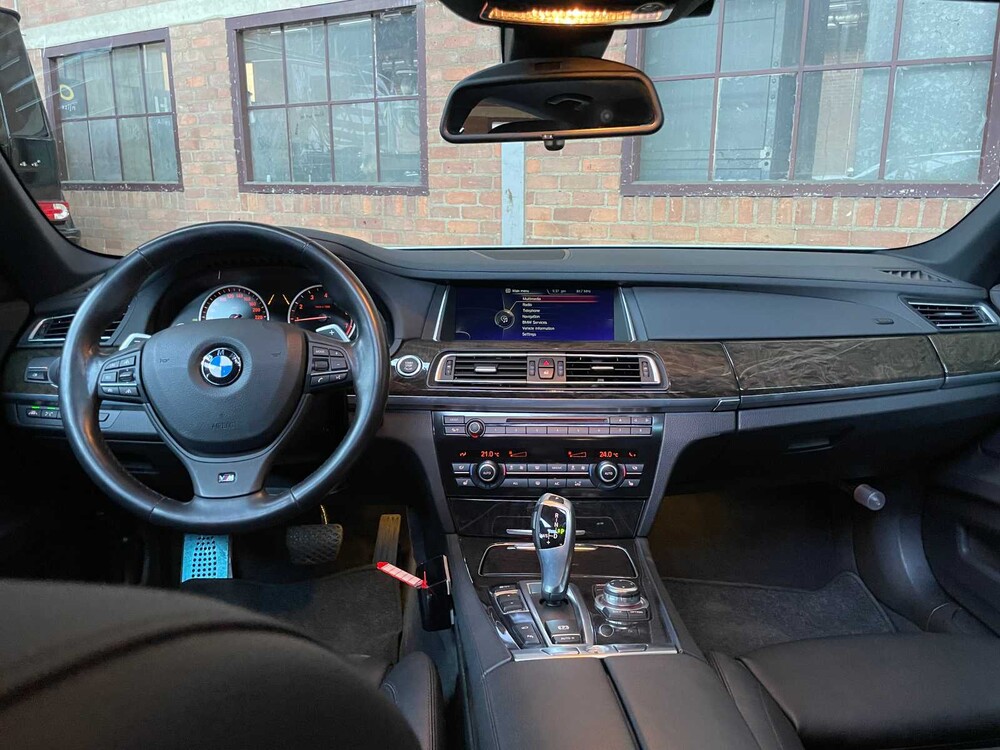 BMW ActiveHybrid7 M-Sport 3.0 L6 354pk 2014 7-serie 