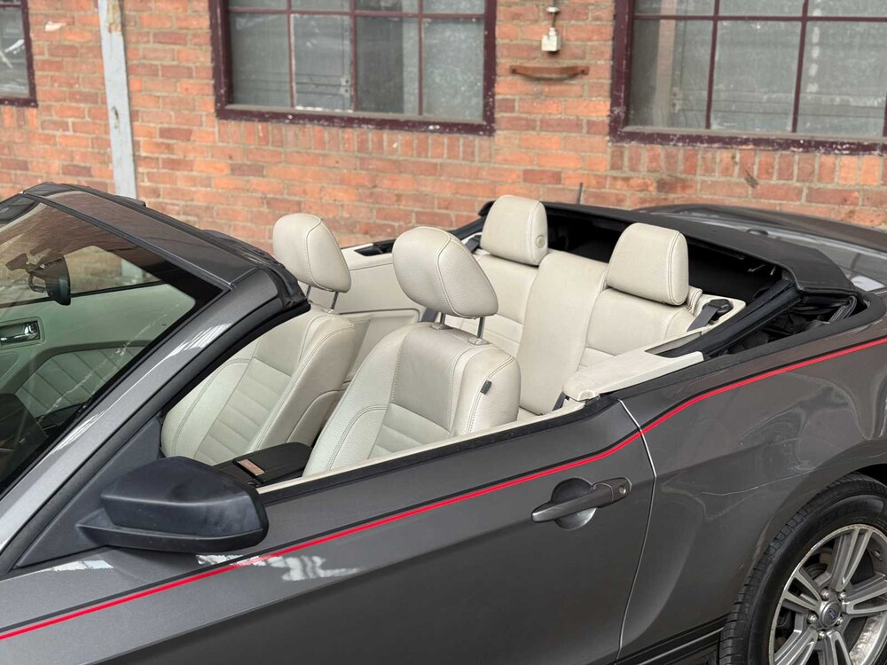 Ford Mustang Cabriolet 3.7 V6 310pk 2011