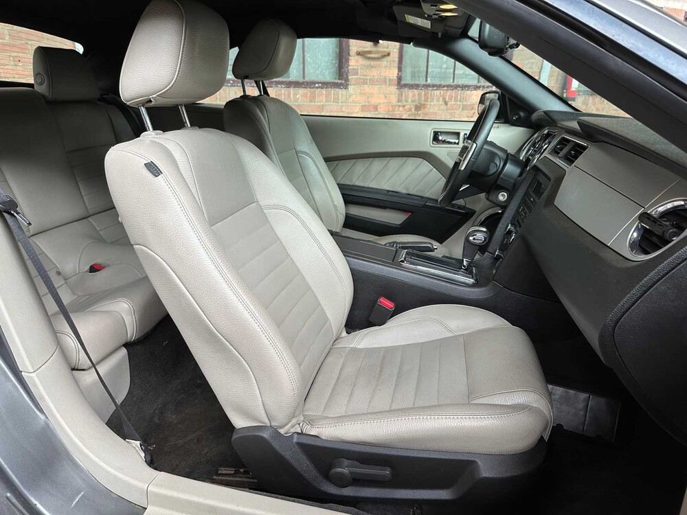 Ford Mustang Cabriolet 3.7 V6 310pk 2011