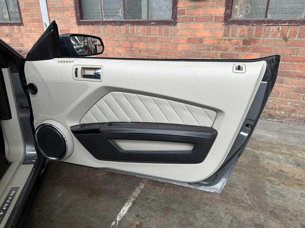 Ford Mustang Cabriolet 3.7 V6 310pk 2011