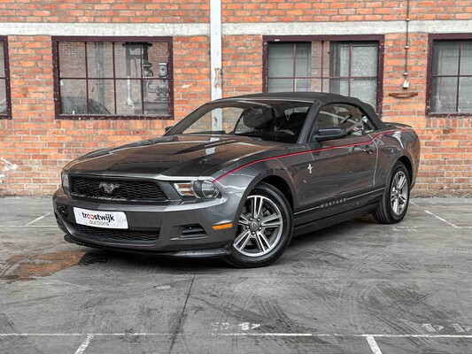 Luxury & sports cars in Boxmeer