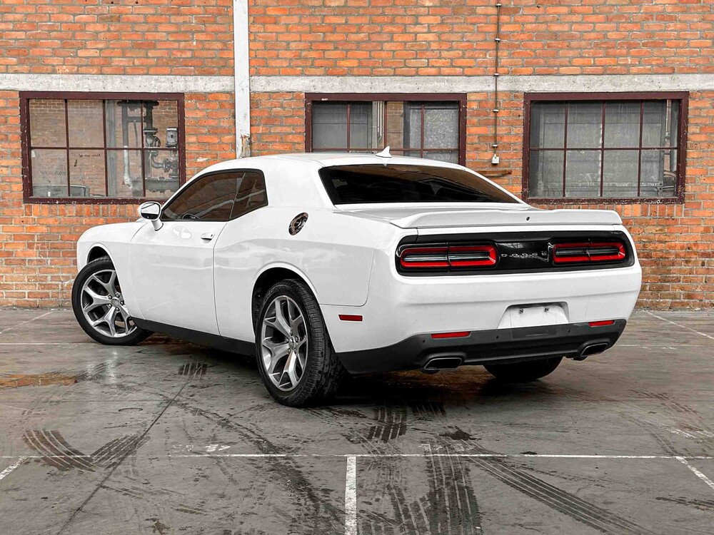 Dodge Challenger SXT PLUS 3.6 V6 305pk 2015
