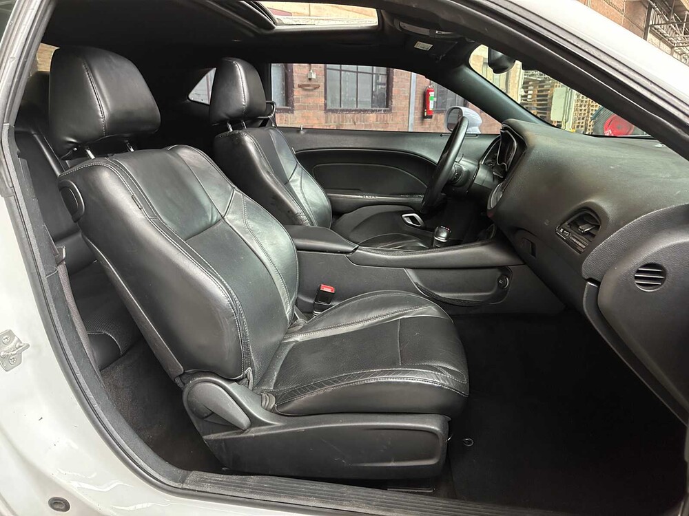 Dodge Challenger SXT PLUS 3.6 V6 305pk 2015