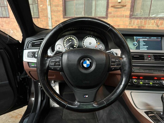 BMW 550i 4.4 V8 High Executive M-Sport F11 408pk 2011 5-serie Touring, HP-259-J