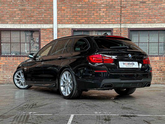 BMW 550i 4.4 V8 High Executive M-Sport F11 408pk 2011 5-serie Touring, HP-259-J