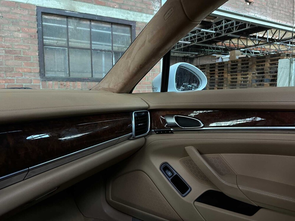 Porsche Panamera 3.6 V6 304pk 2011