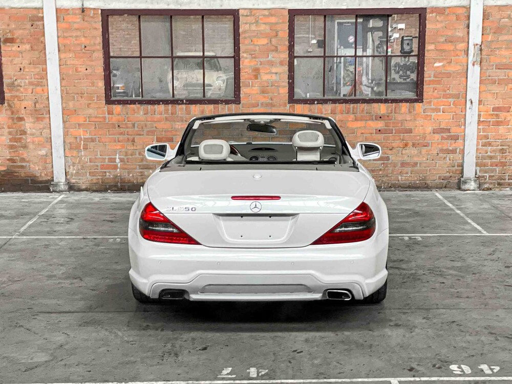 Mercedes-Benz SL550 AMG 5.5 V8 R230 382pk 2011