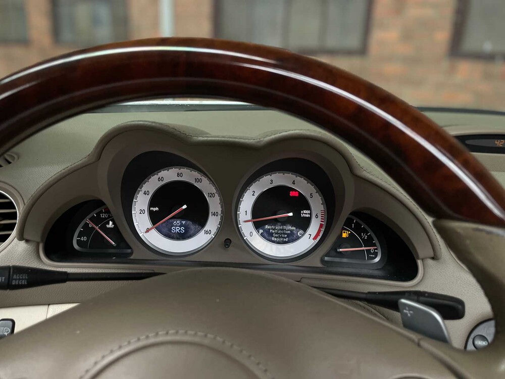 Mercedes-Benz SL550 AMG 5.5 V8 R230 382pk 2011