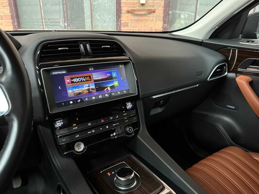 Jaguar F-PACE 2.0 Portfolio AWD 25d 241pk 2017, SV-524-B