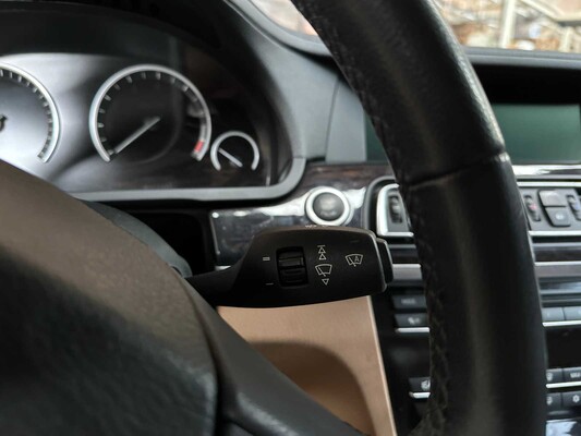 BMW ActiveHybrid7 F04 4.4 V8 465pk 2011