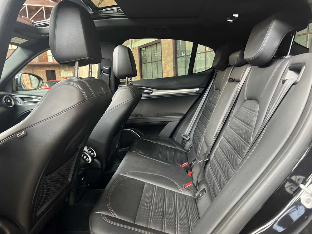 Alfa Romeo Stelvio 2.2 JTD AWD Veloce 209pk 2020, J-329-XH