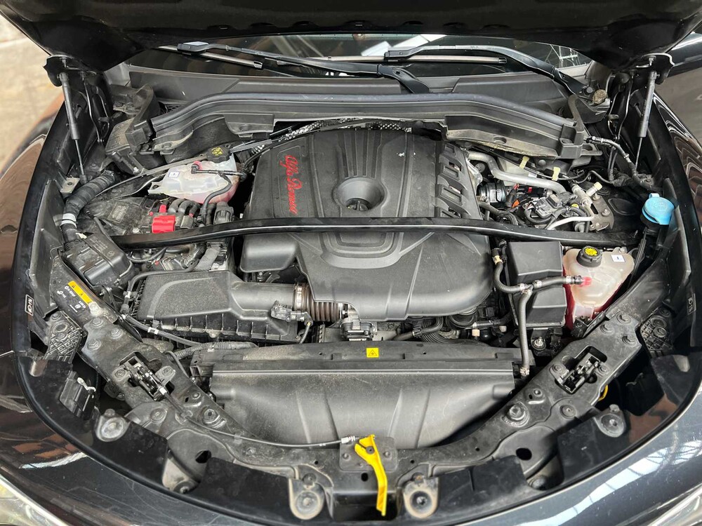 Alfa Romeo Stelvio 2.2 JTD AWD Veloce 209pk 2020, J-329-XH