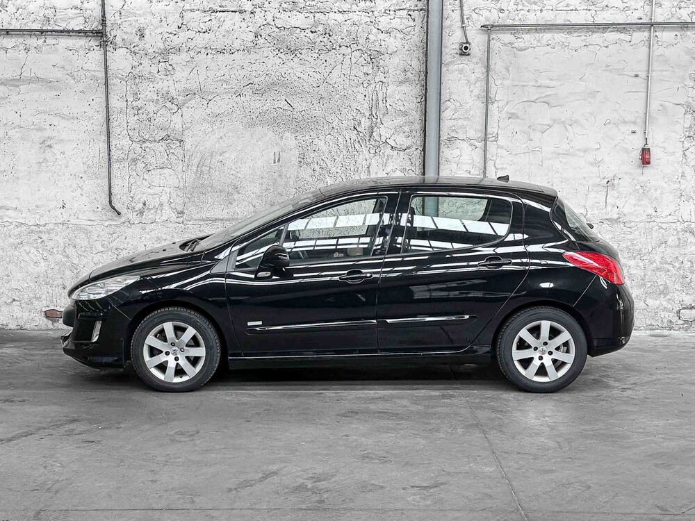 Peugeot 308 1.6 VTi Mill. 200 120PS 2011, 19-RJB-5