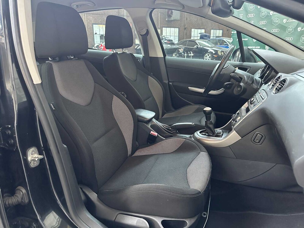 Peugeot 308 1.6 VTi Mill. 200 120PS 2011, 19-RJB-5