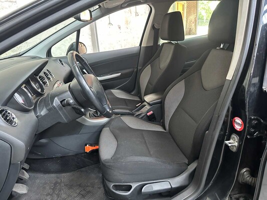 Peugeot 308 1.6 VTi Mill. 200 120pk 2011, 19-RJB-5