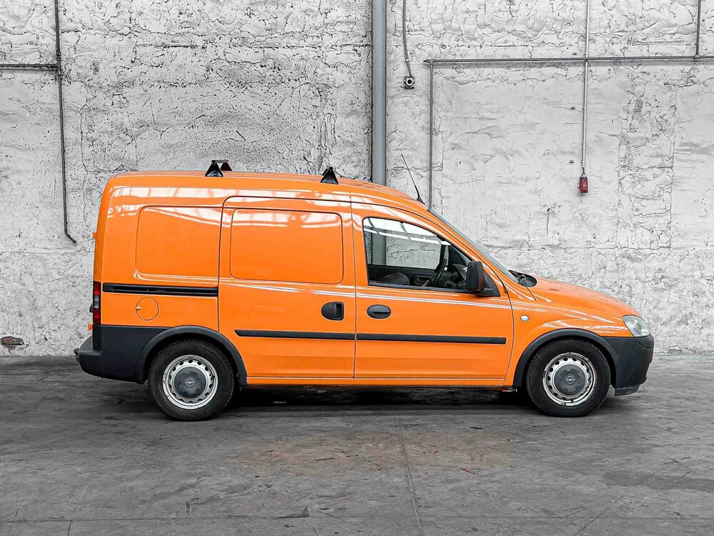 Opel Combo 1.3 CDTi Base 75PS 2011, 1-VNN-26