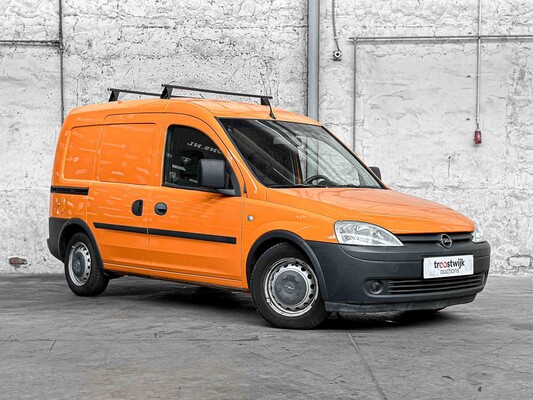 Opel Combo 1.3 CDTi Base 75pk 2011, 1-VNN-26