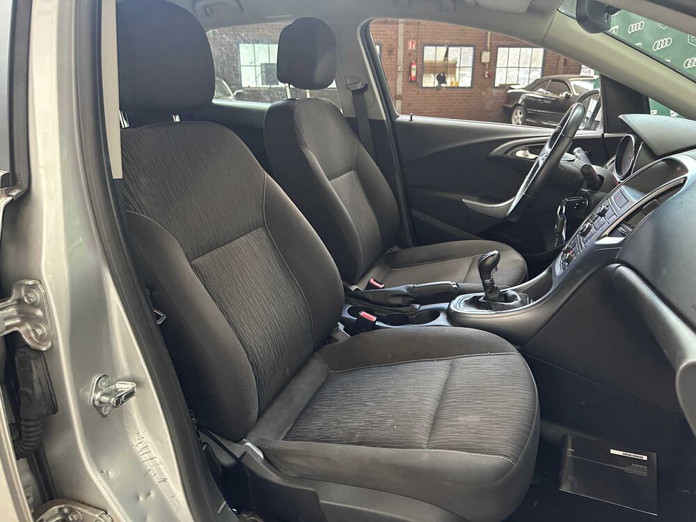 Opel Astra Sports Tourer 1.4 Cosmo 101PS 2012, 43-ZJF-1