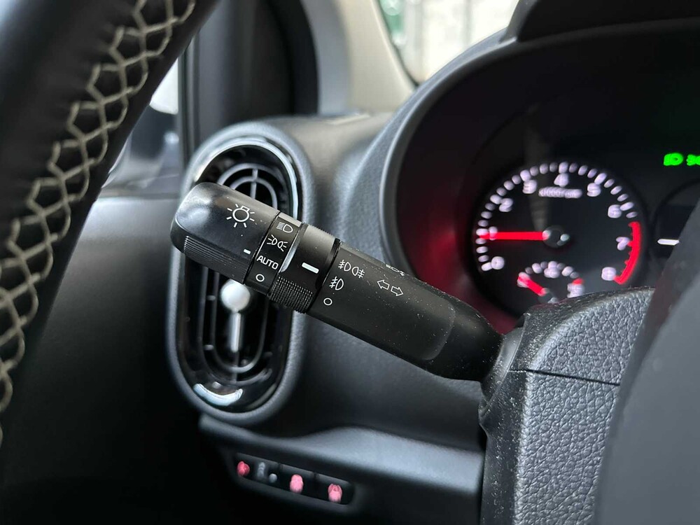 Kia Picanto 1.0 CVVT Design Ed. 67PS 2019, XJ-096-J