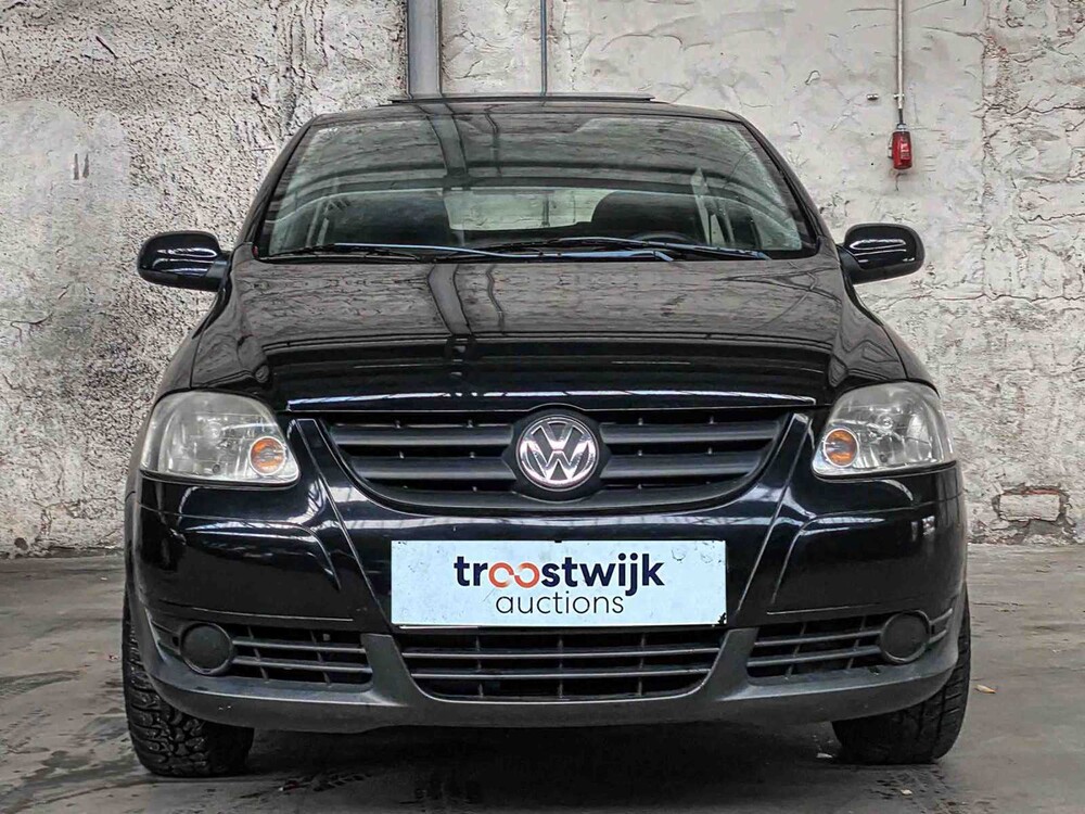 Volkswagen Fox 1.2 Trendline 54PS 2005 -Geburtsdatum NL- 79-RZ-LR