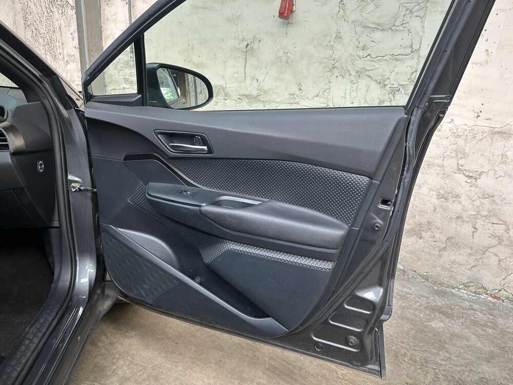 Toyota C-HR 1.2 Dynamic 116PS 2017, NS-334-V