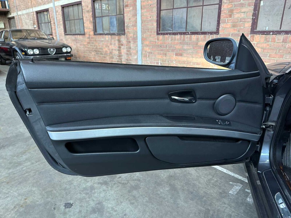 BMW 320i Corp.L.Min. Ed. 3er Coupé 163PS 2011, 86-SPS-8