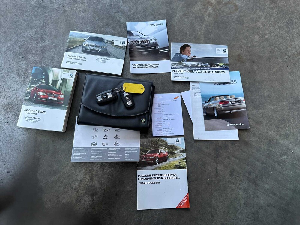 BMW 320i Corp.L.Min. Ed. 3er Coupé 163PS 2011, 86-SPS-8