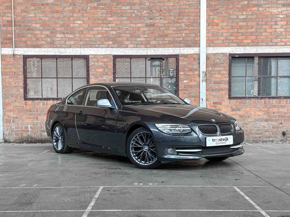 BMW 320i Corp.L.Min. Ed. 3er Coupé 163PS 2011, 86-SPS-8