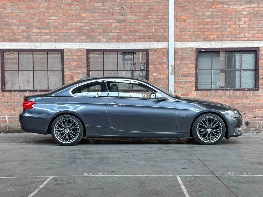 BMW 320i Corp.L.Min. Ed. 3er Coupé 163PS 2011, 86-SPS-8