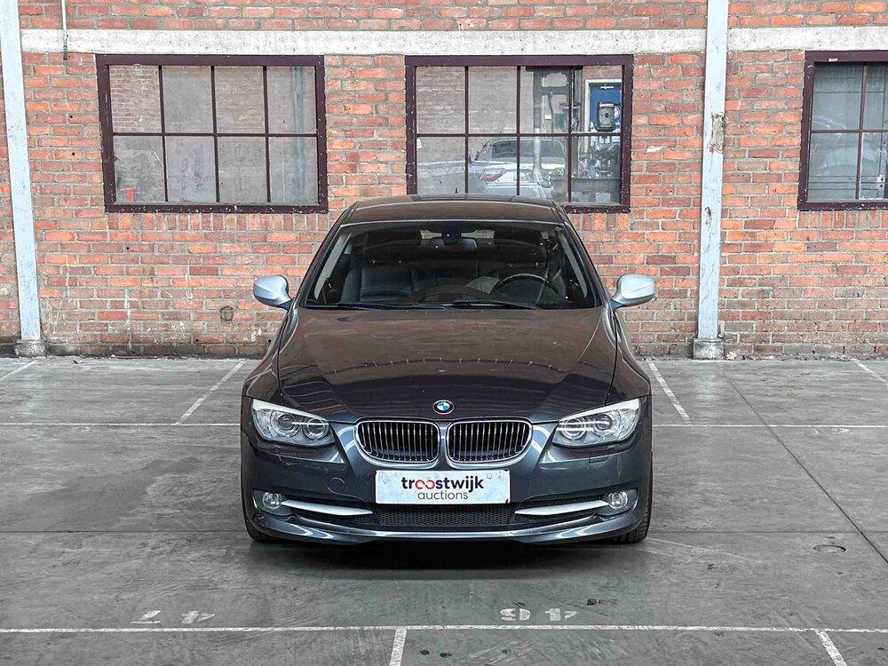 BMW 320i Corp.L.Min. Ed. 3er Coupé 163PS 2011, 86-SPS-8