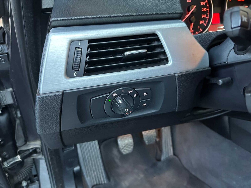 BMW 320i Corp.L.Min. Ed. 3er Coupé 163PS 2011, 86-SPS-8