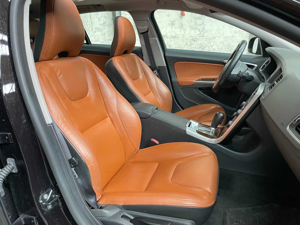 Volvo V60 Generation V 2.0 200PS 2011