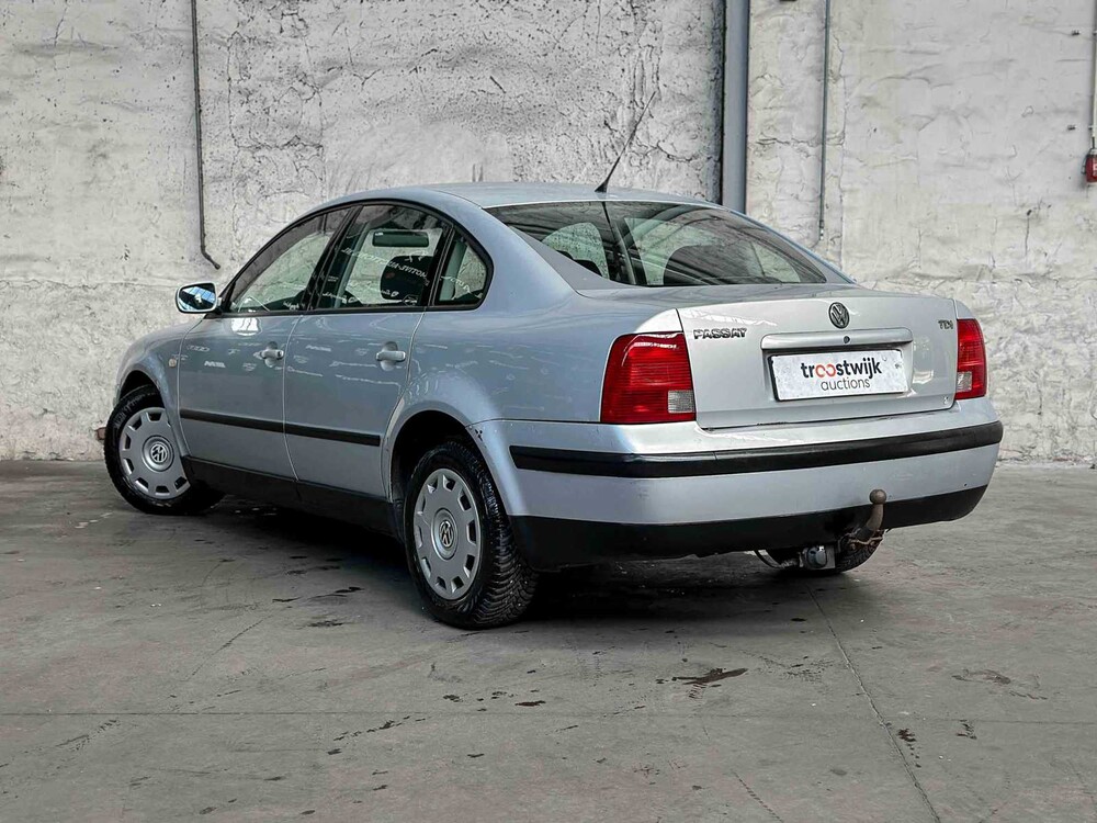 Volkswagen Passat 1.9 TDI Trendline 90PS 2000, 06-FD-FF