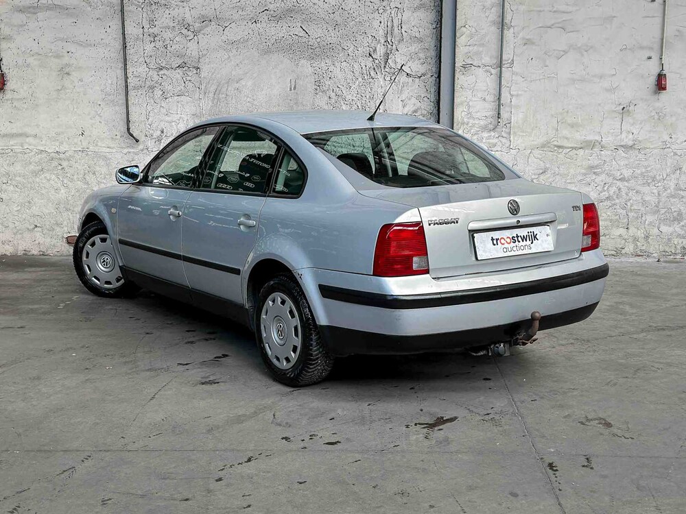 Volkswagen Passat 1.9 TDI Trendline 90PS 2000, 06-FD-FF