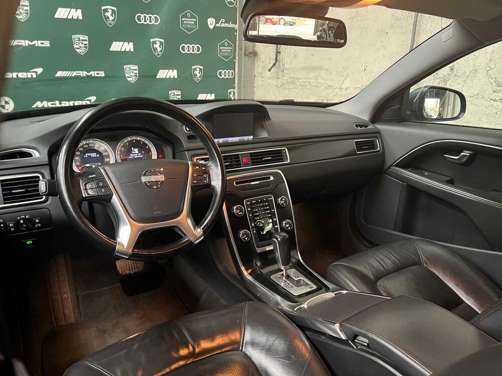 Volvo V70 1.6 T4F Summum 179PS 2012, HS-243-Z