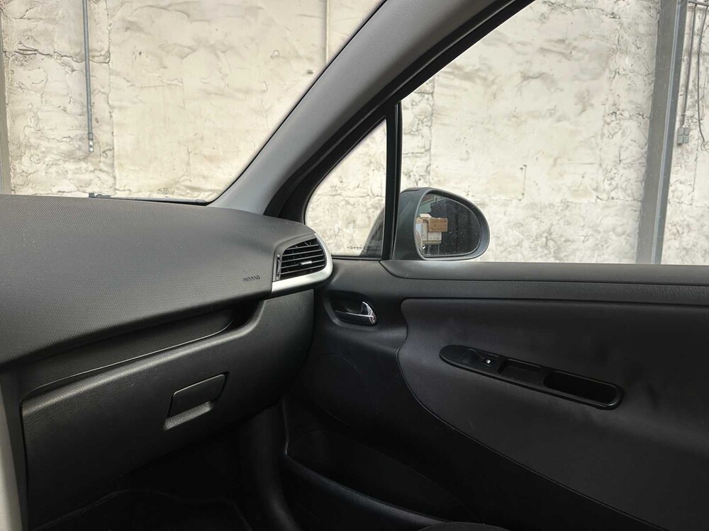 Peugeot 207 1.6 VTi Première 120PS 2009, 80-KGP-6