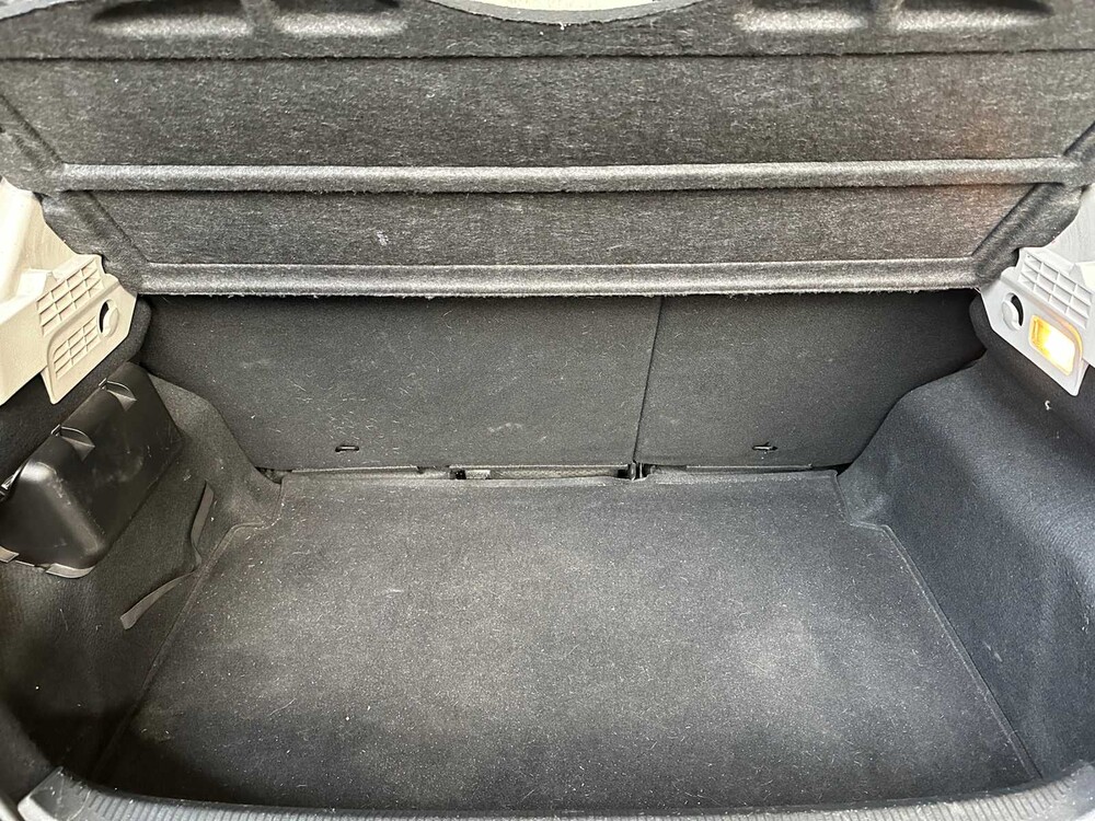 Peugeot 207 1.6 VTi Première 120PS 2009, 80-KGP-6