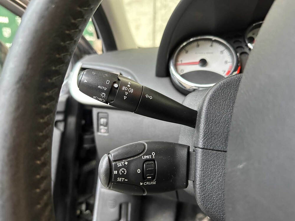 Peugeot 207 1.6 VTi Première 120PS 2009, 80-KGP-6