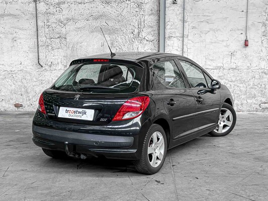 Peugeot 207 1.6 VTi Première 120pk 2009, 80-KGP-6