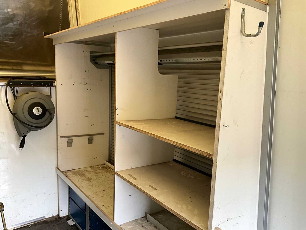 Iveco 50-C17 Glas-LKW mit Werkstattausrüstung und Glasträgern (elektrisch abschließbar) 185996km Baujahr: 2016, 34-BHD-8