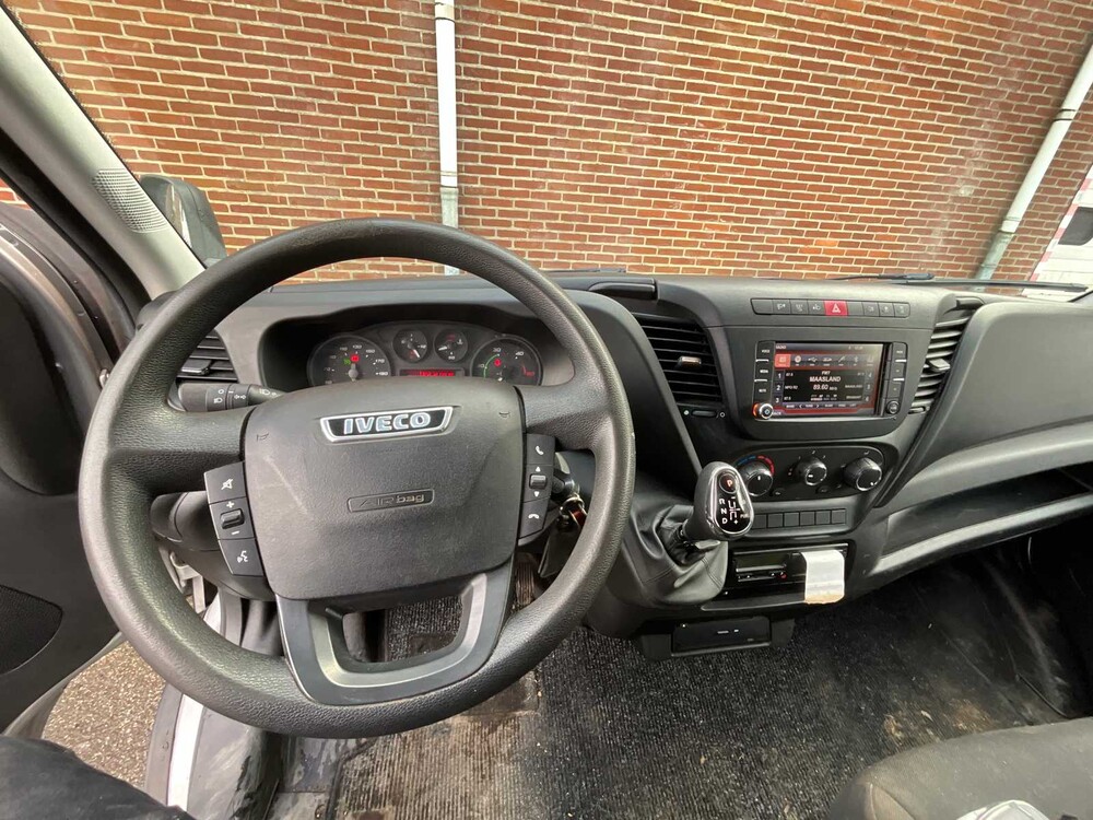 Iveco 50-C17 Glas-LKW mit Werkstattausrüstung und Glasträgern (elektrisch abschließbar) 185996km Baujahr: 2016, 34-BHD-8