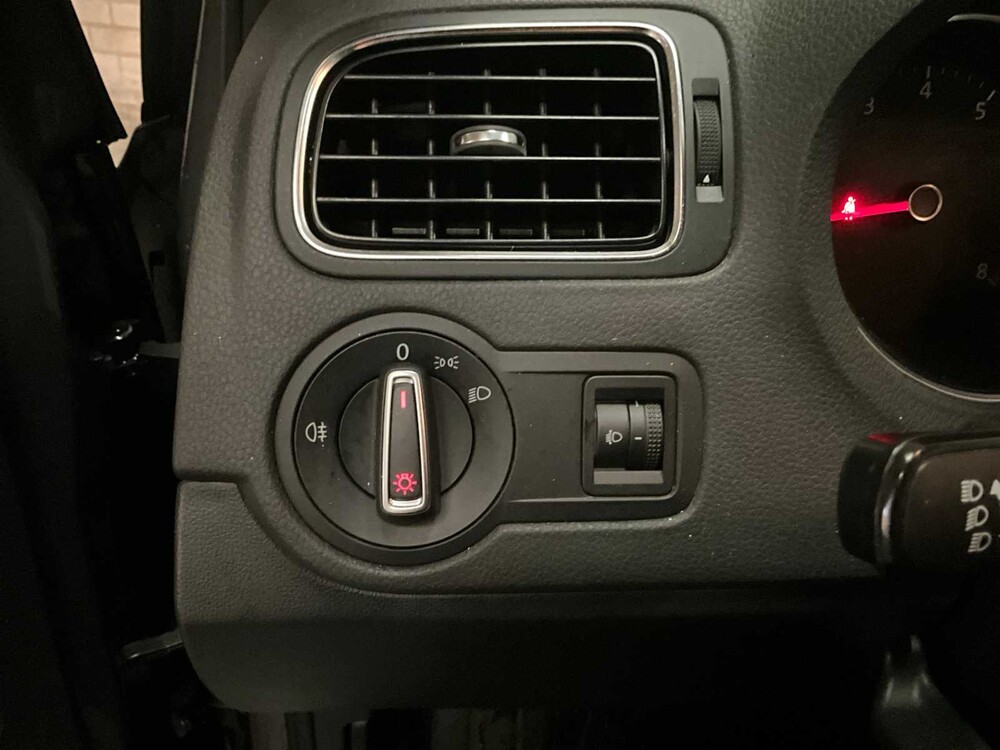 Volkswagen Polo Comfortline 149.215km Baujahr: 2015, RG-236-N