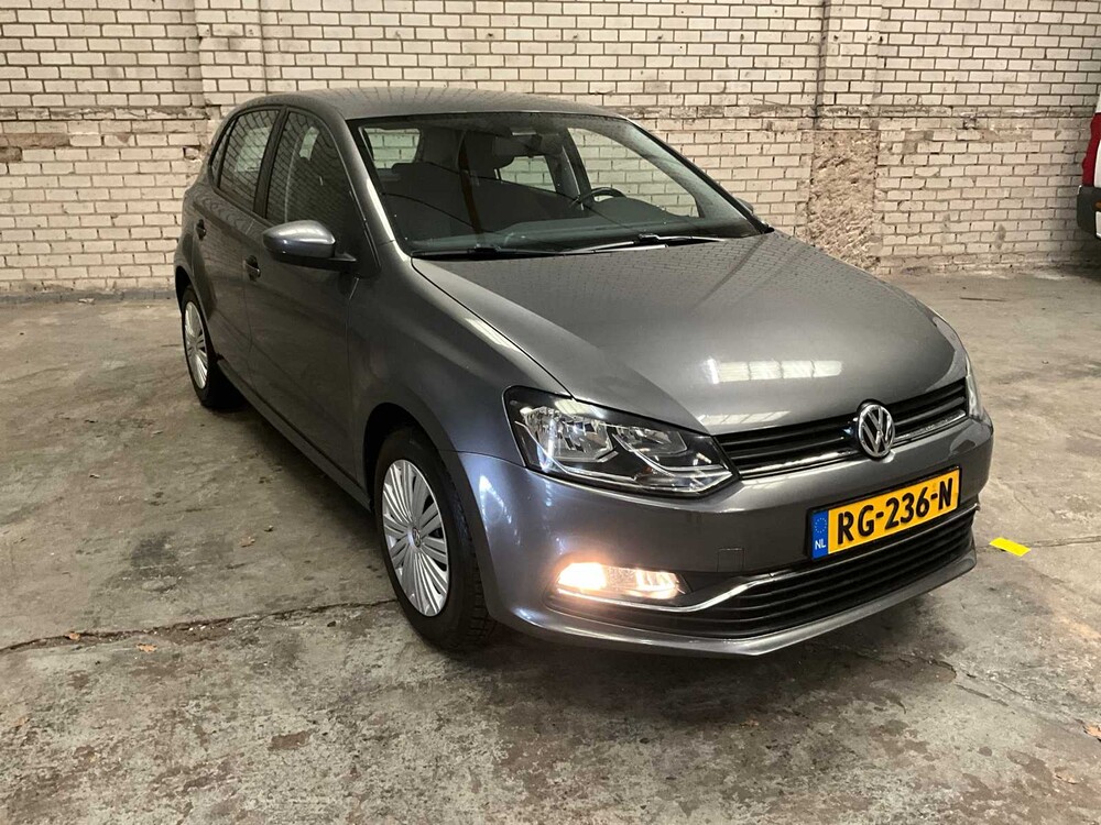 Volkswagen Polo Comfortline 149.215km Baujahr: 2015, RG-236-N