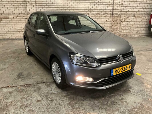 Volkswagen Polo Comfortline 149.215km Bouwjaar: 2015, RG-236-N