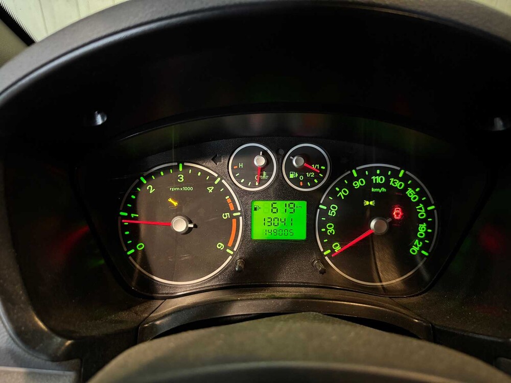 Ford - Transit Connect T220S 1.8 TDCi Trend Jahr: 2012 - 8-VVF-57